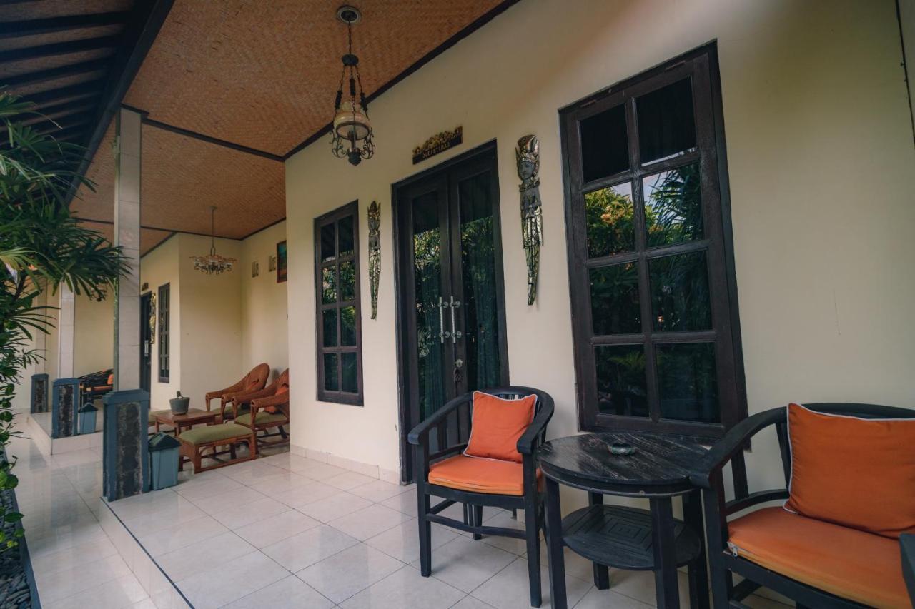 Giri Sari Guest House Pemuteran Exterior foto